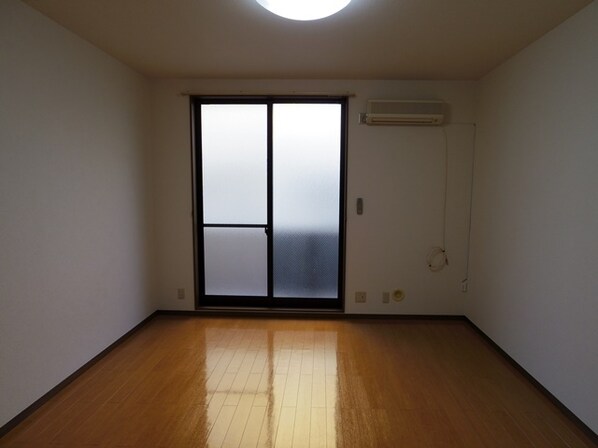 アンプルールブワ湘南の物件内観写真